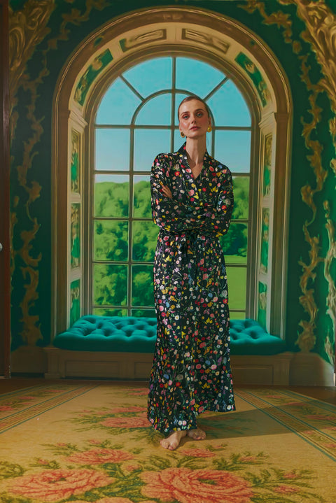 BLACK NIGHTFALL FLORAL ROBE