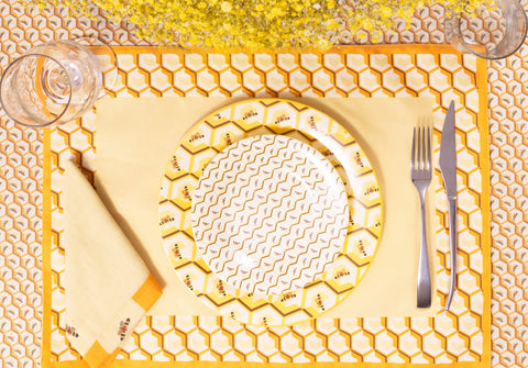 HONEYCOMB DINNER PLATES